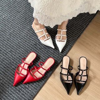 Pointed external slippers with rivet decoration  versatile shallow cut back empty cat heel shoes