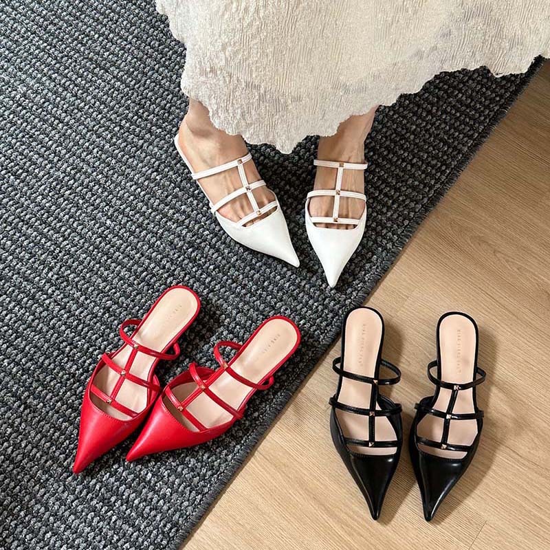 Pointed external slippers with rivet decoration versatile shallow cut back empty cat heel shoes