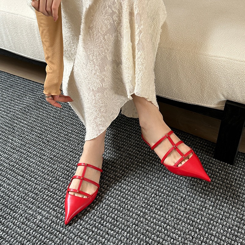 Pointed external slippers with rivet decoration versatile shallow cut back empty cat heel shoes - Imagen 5