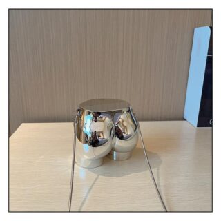 Personalized funny butt metal bag mini coin lipstick bag niche crossbody bag