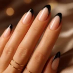 La manicura French con punta negra de Demi Lovato: estética rebelde y cálculo estilo