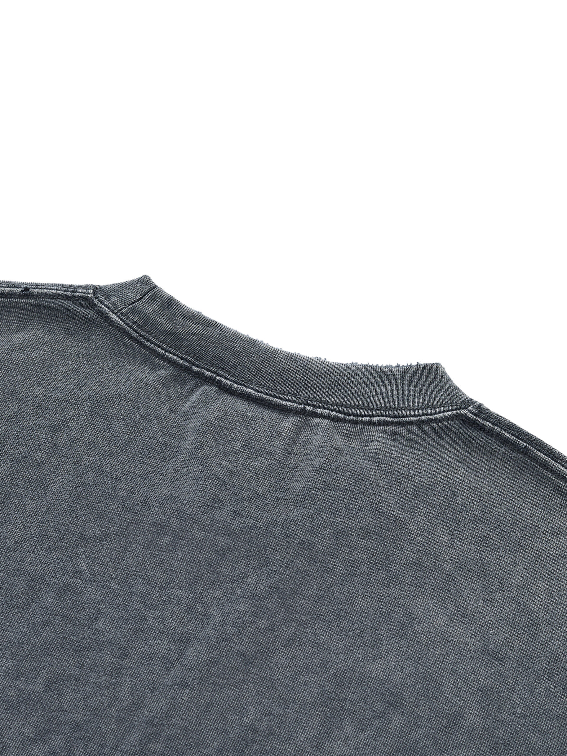 1 Snow Wash Raw-Hem Boxy T-shirt by ETIK - Imagen 10