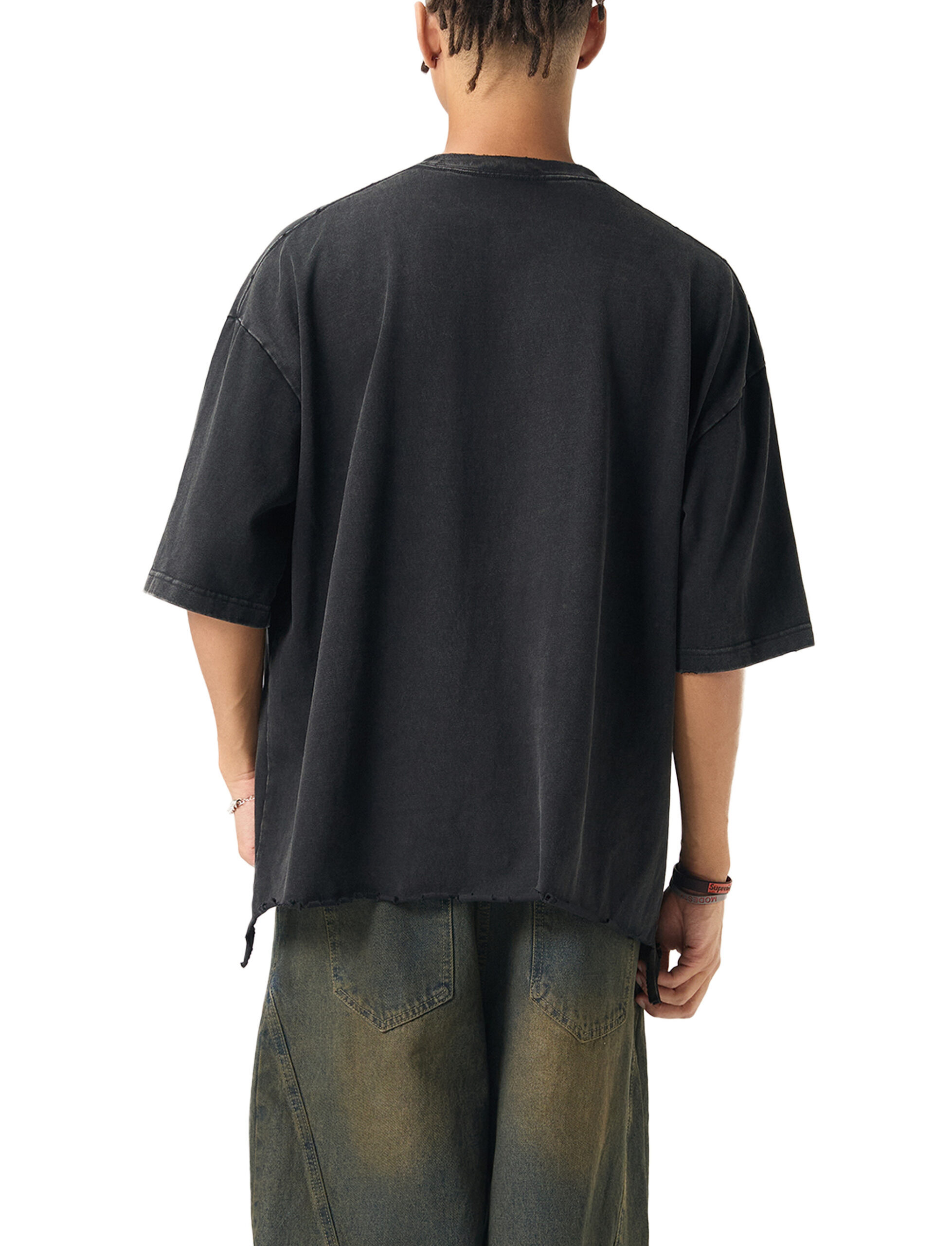 1 Snow Wash Raw-Hem Boxy T-shirt by ETIK - Imagen 8